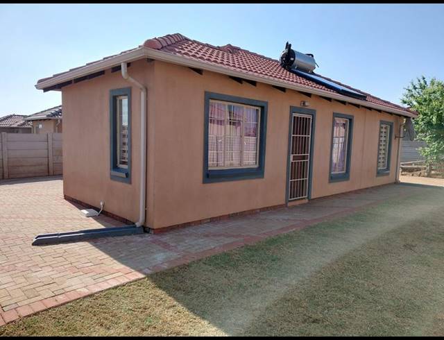 3 BEDROOM HOUSE FOR SALE IN ALBERTSDAL